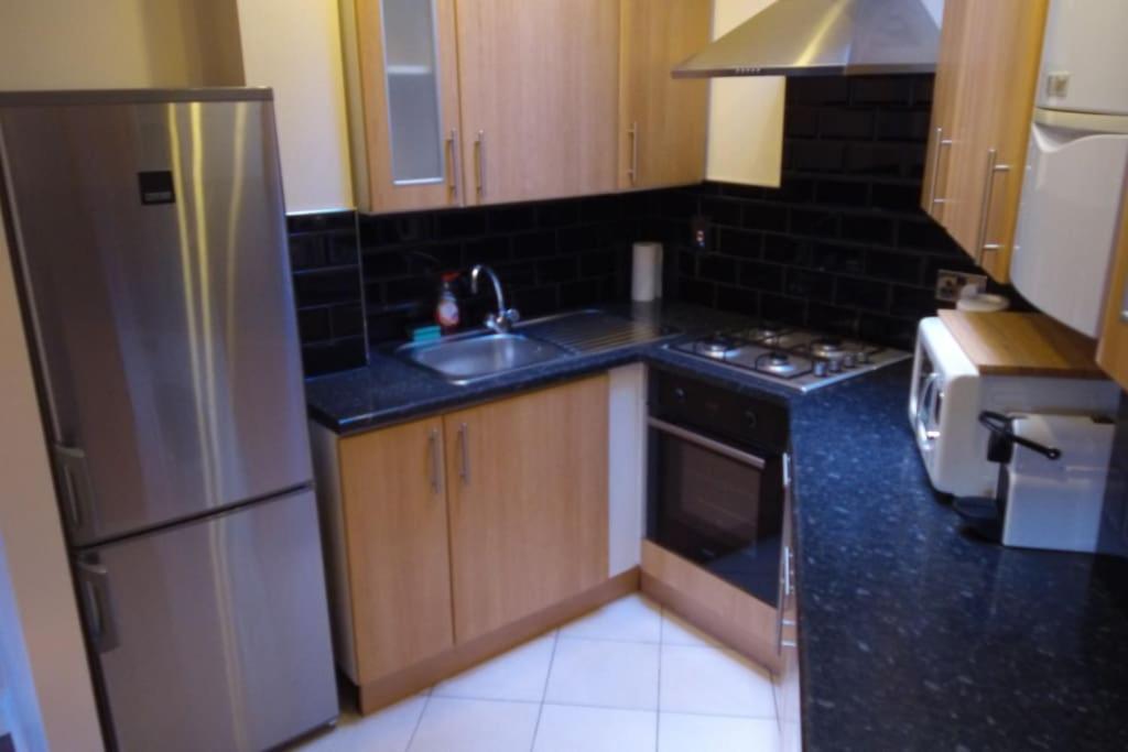 Must See, Quality 1 Bed, Romford, 20 Mins C.London Kültér fotó